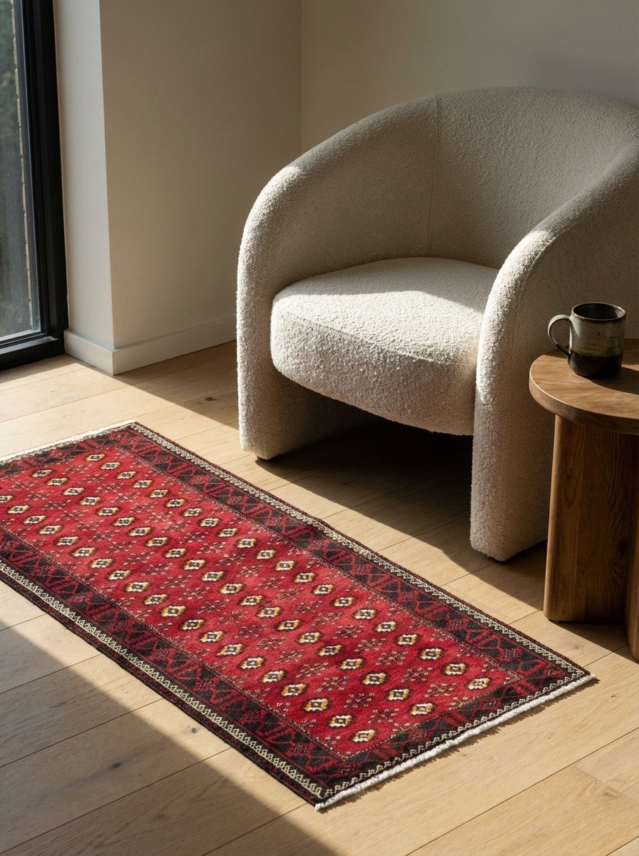 Belutch — Hand-knotted, 99x199 cm, Red, 100% Virgin Wool | Detail view