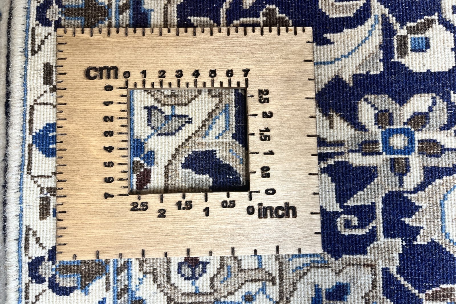 Nain 12La — Hand-knotted, 67x136 cm, Blue, 100% Virgin Wool | View 11