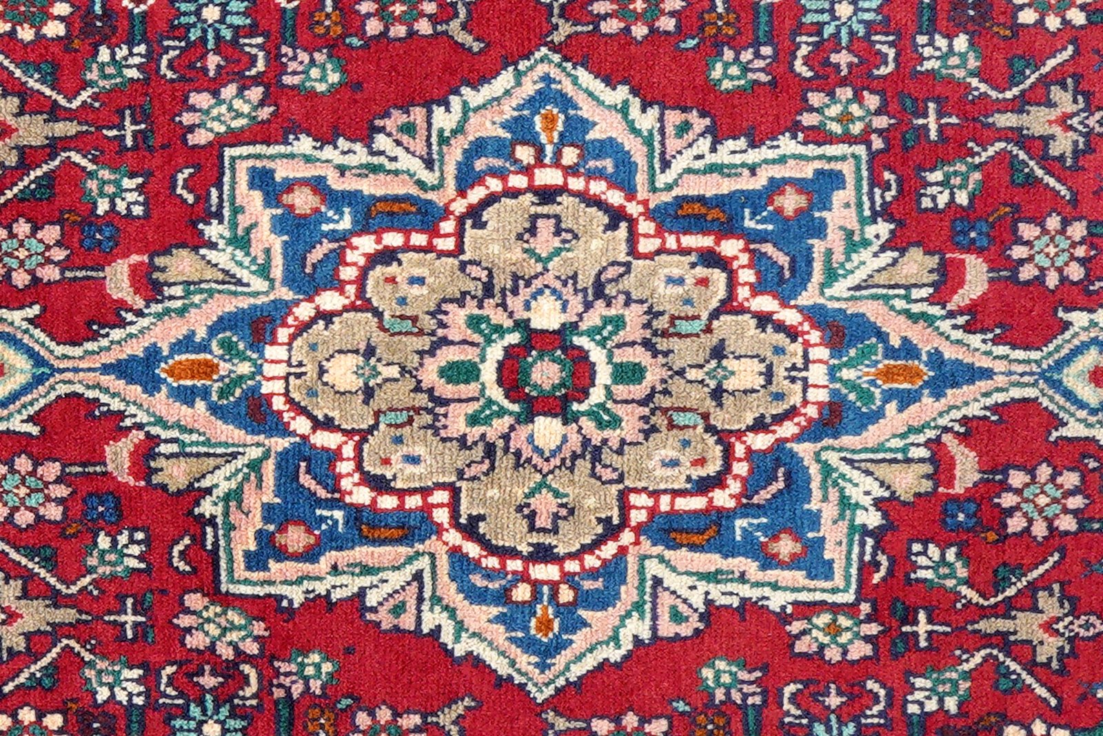 Bidjar Zandjan — Hand-knotted, 101x150 cm, Red, 100% Virgin Wool | View 6