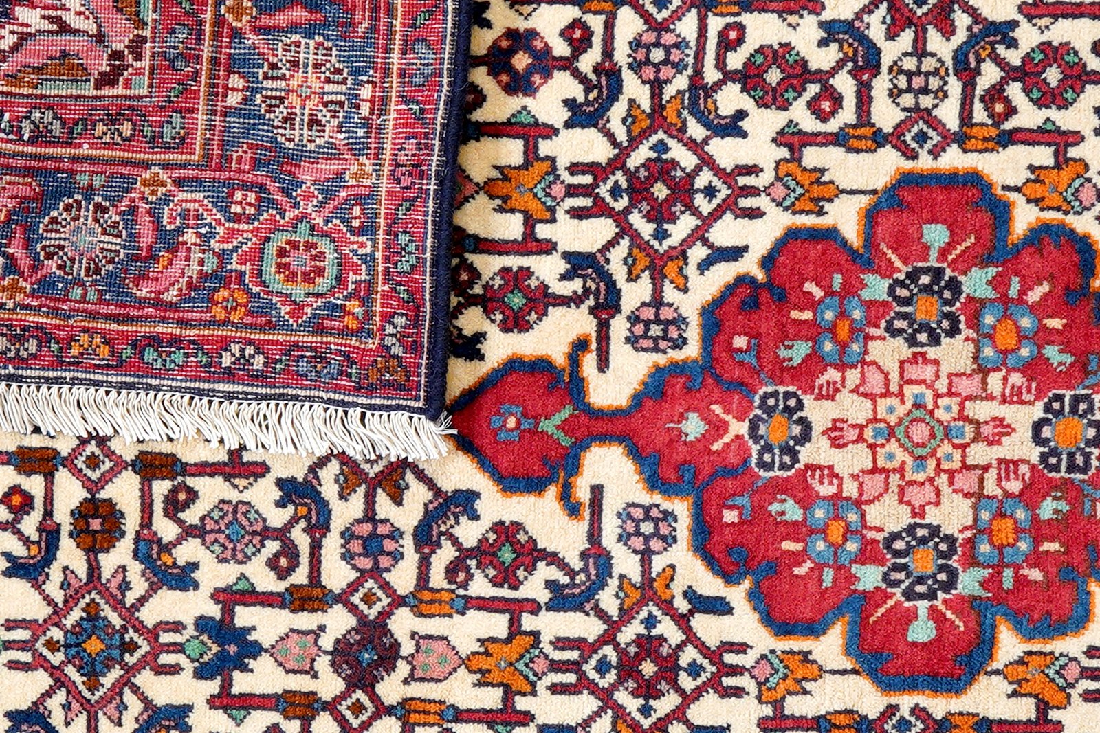 Bidjar Zandjan — Hand-knotted, 111x160 cm, Beige, 100% Virgin Wool | View 7