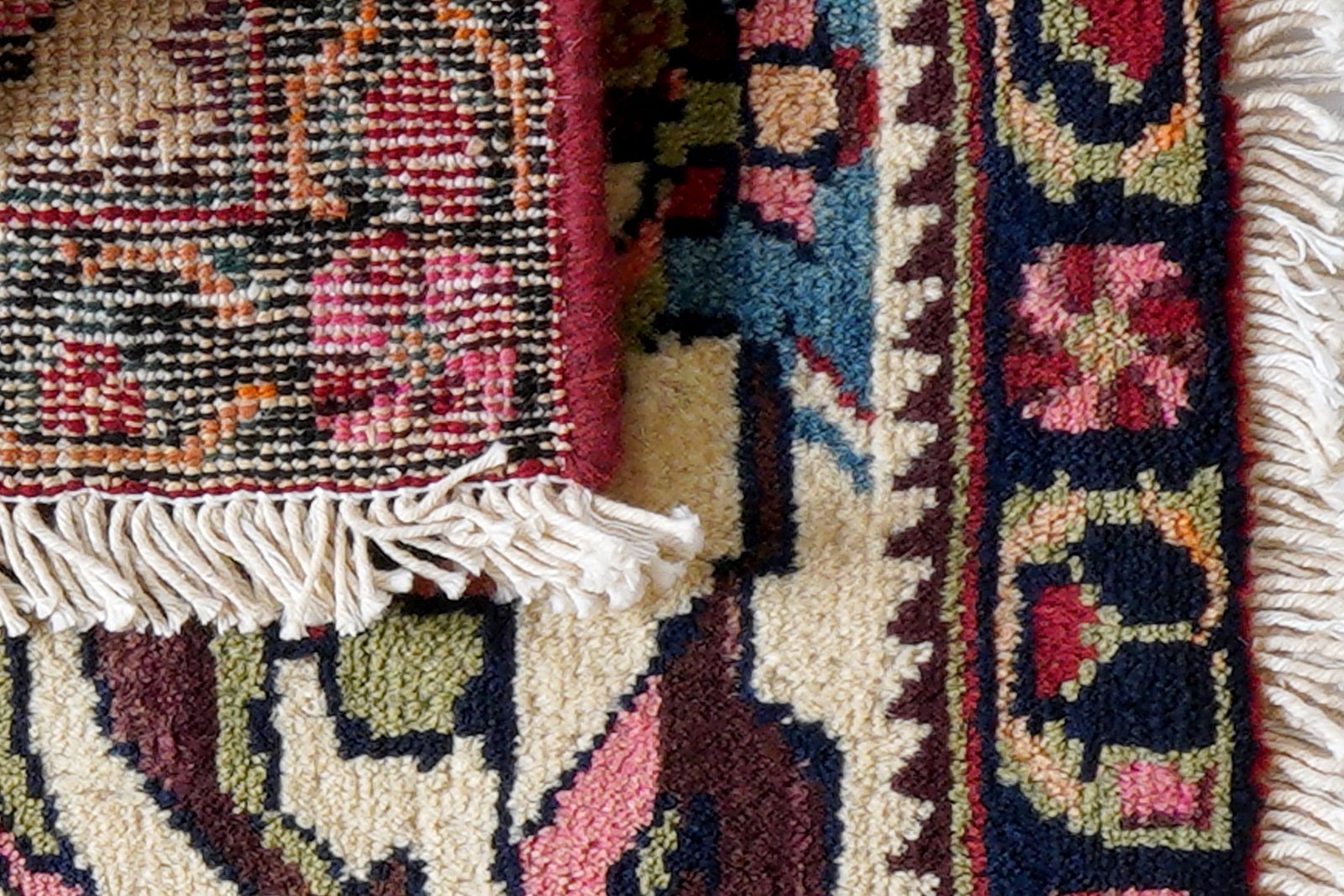 Afshar — Hand-knotted, 45x35 cm, Beige, 100% Virgin Wool | View 7