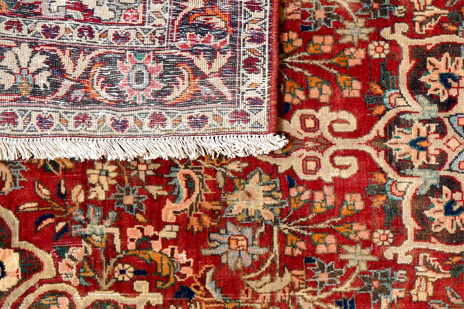 Heritage — Hand-knotted, 108x160 cm, Red, 100% Virgin Wool | View 7