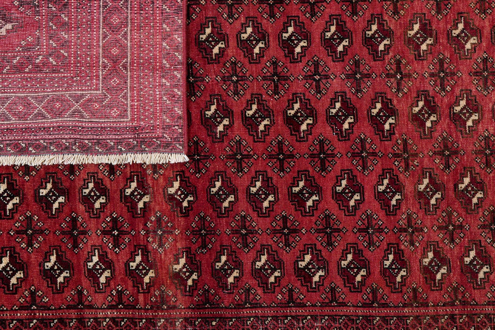 Heritage — Hand-knotted, 136x236 cm, Red, 100% Virgin Wool | View 7