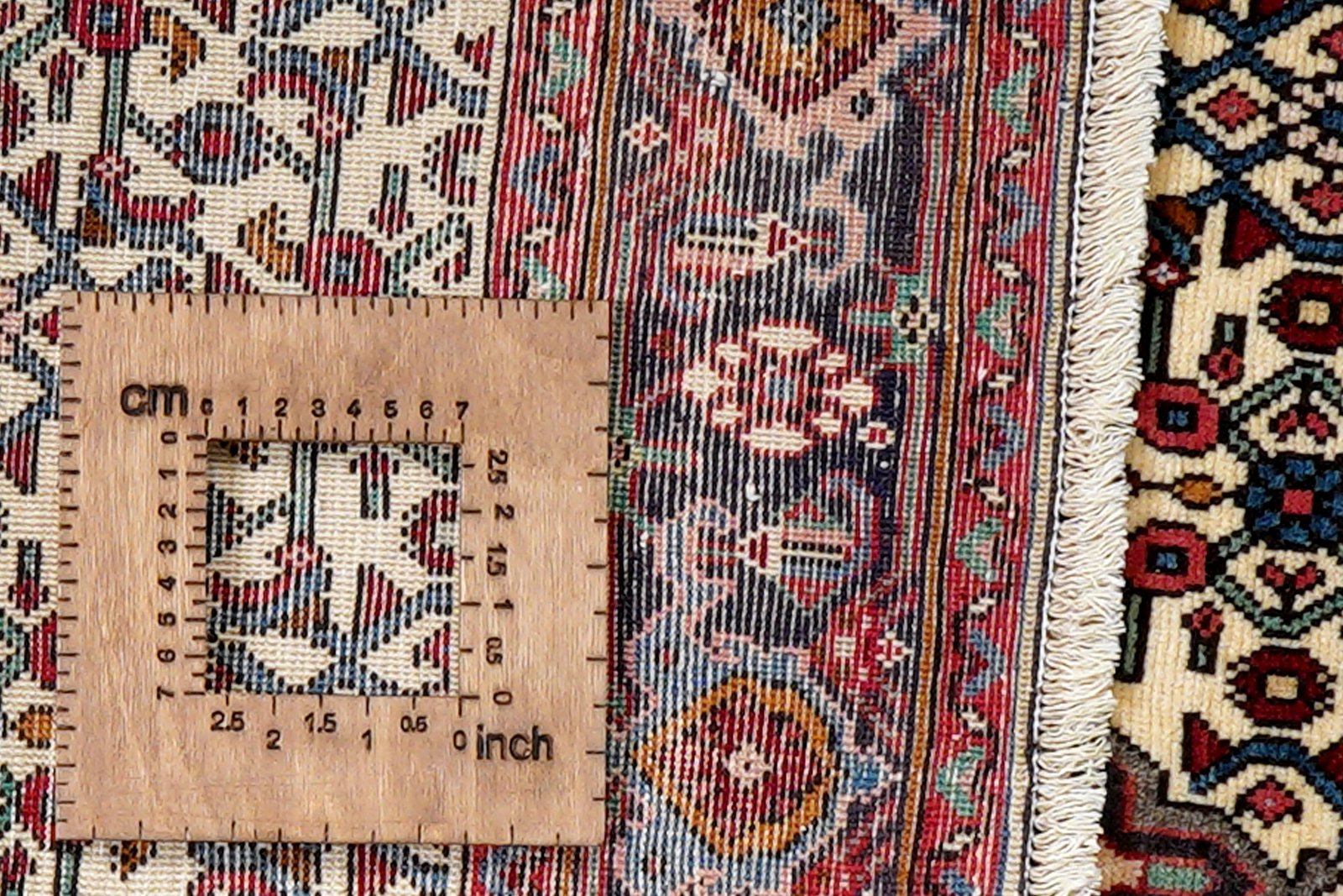 Heritage — Hand-knotted, 101x149 cm, Beige, 100% Virgin Wool | View 8