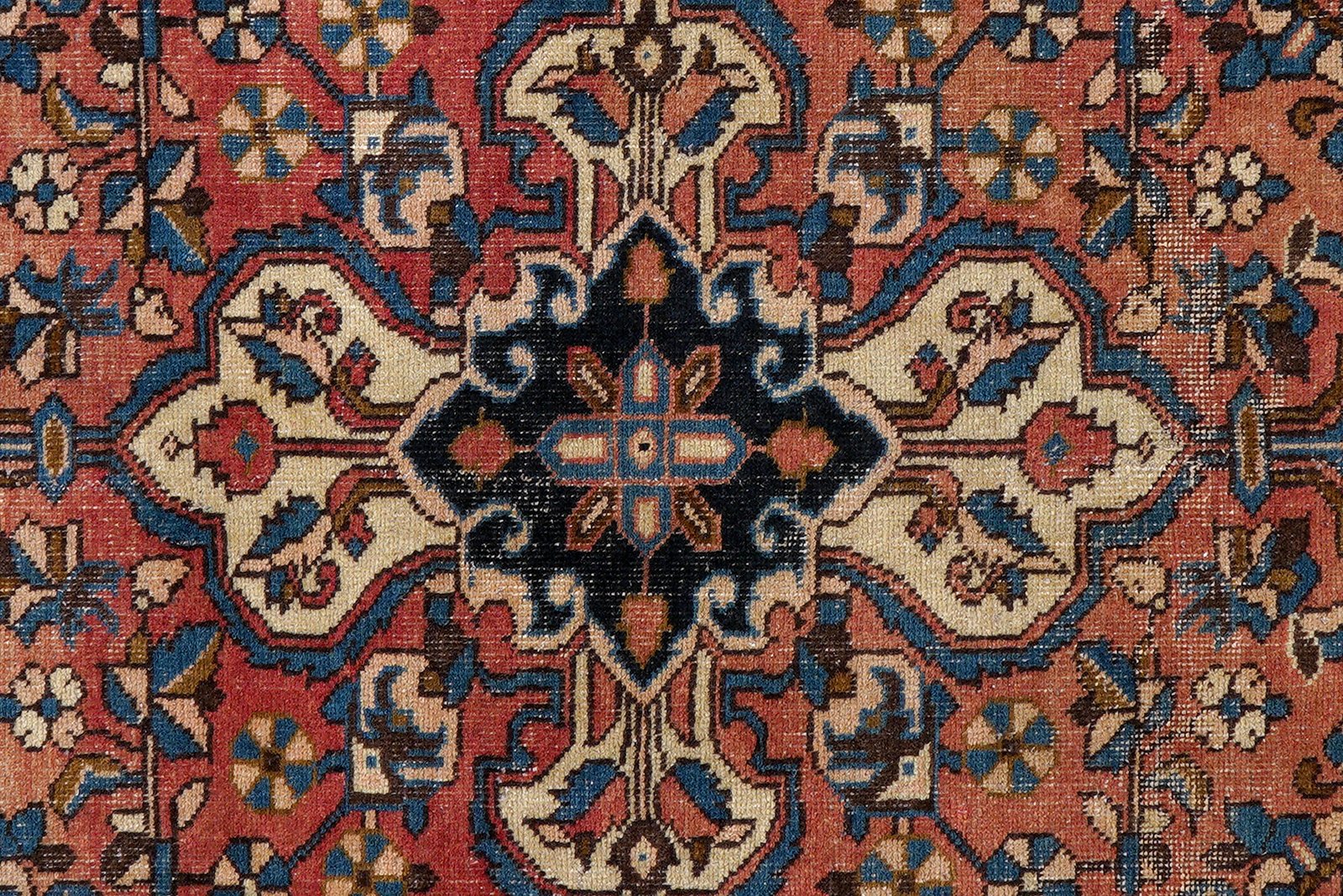 Heritage — Hand-knotted, 115x173 cm, Red, 100% Virgin Wool | View 6
