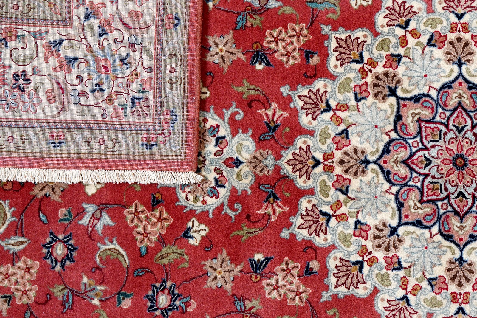Yazd — Hand-knotted, 195x304 cm, Red, 100% Virgin Wool | View 7