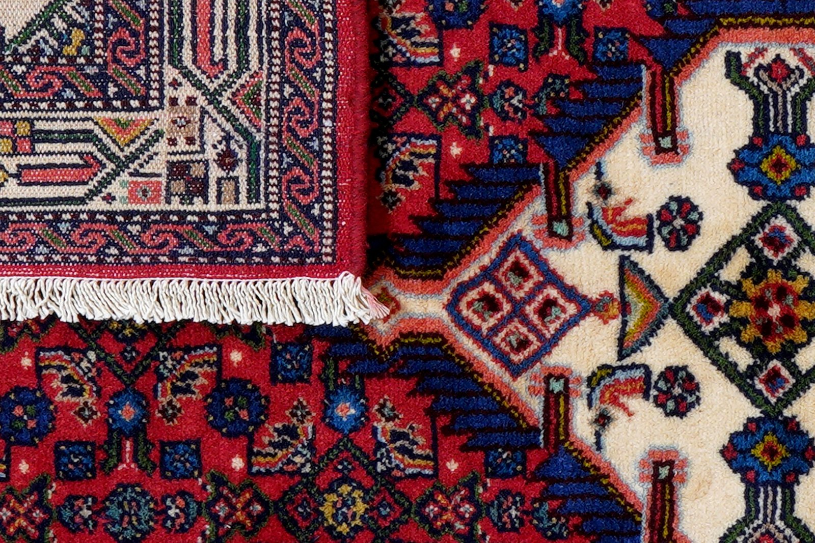 Assadabad — Hand-knotted, 106x152 cm, Red, 100% Virgin Wool | View 7