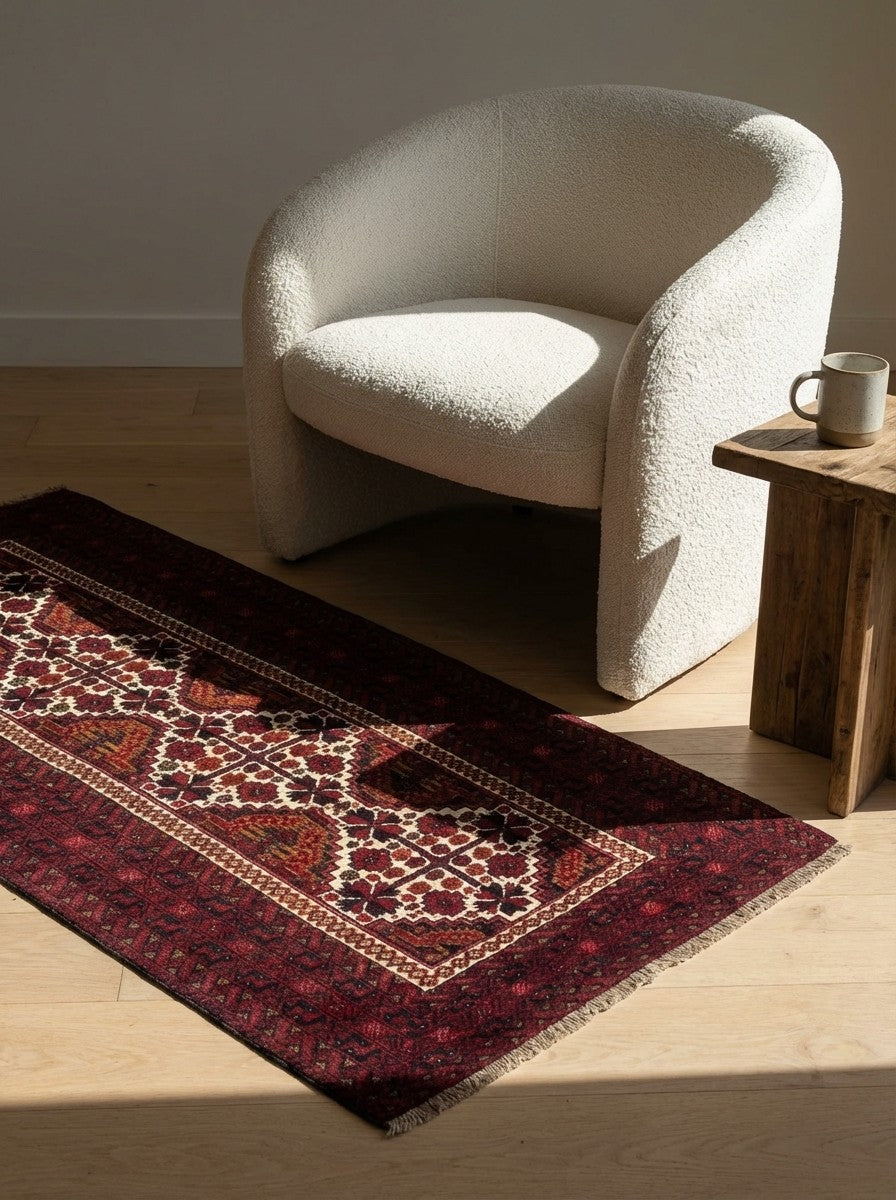 Belutch — Hand-knotted, 98x190 cm, Beige, 100% Virgin Wool | Detail view