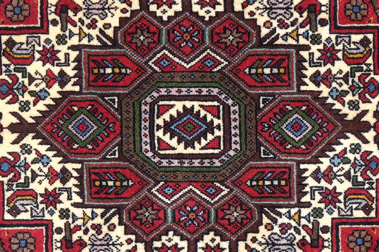 Goltuk — Hand-knotted, 99x147 cm, Red, 100% Virgin Wool | View 6
