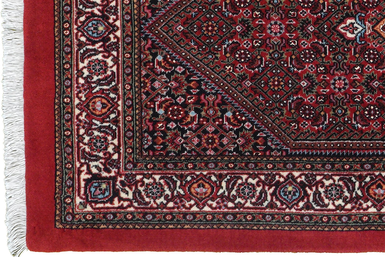 Bidjar Bookan — Hand-knotted, 69x147 cm, Red, 95% Schurwolle, 5% Seide | View 3