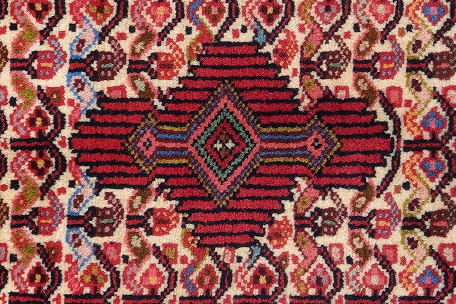 Assadabad — Hand-knotted, 67x99 cm, Beige, 100% Virgin Wool | View 6