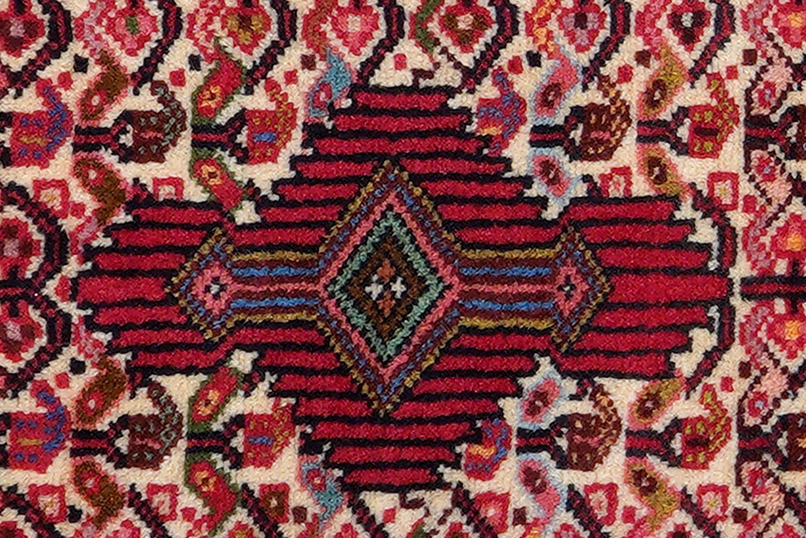 Assadabad — Hand-knotted, 65x95 cm, Beige, 100% Virgin Wool | View 6