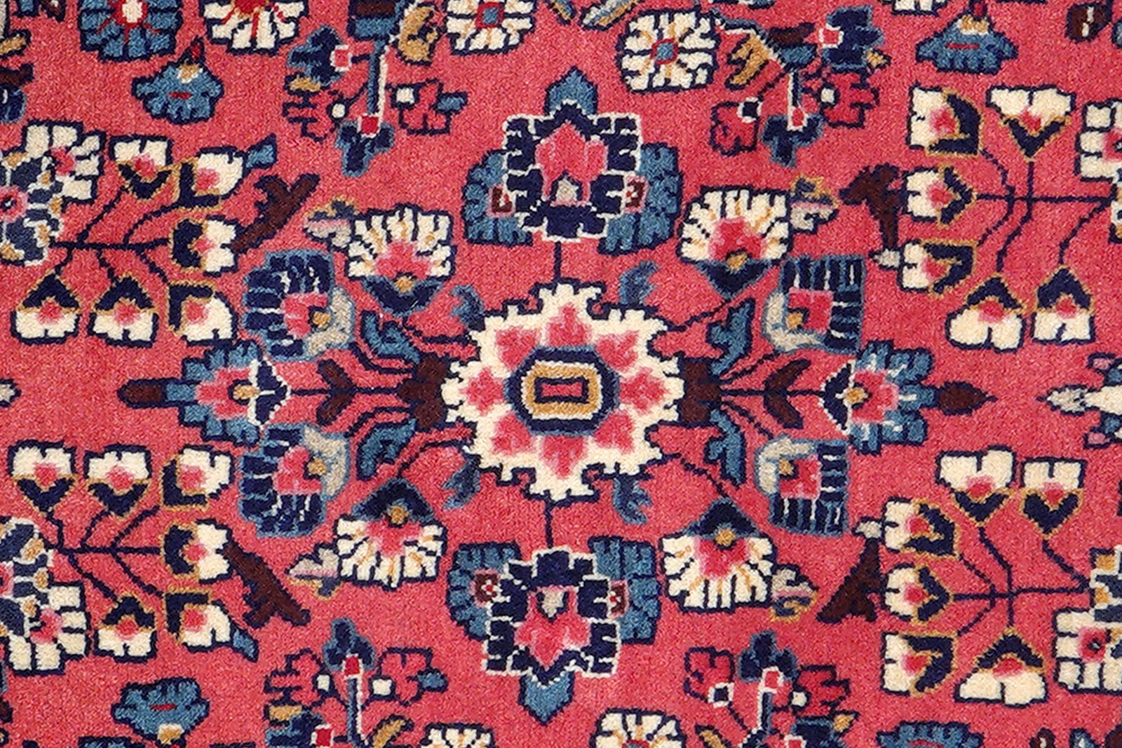Sarough — Hand-knotted, 81x212 cm, Red, 100% Virgin Wool | View 6