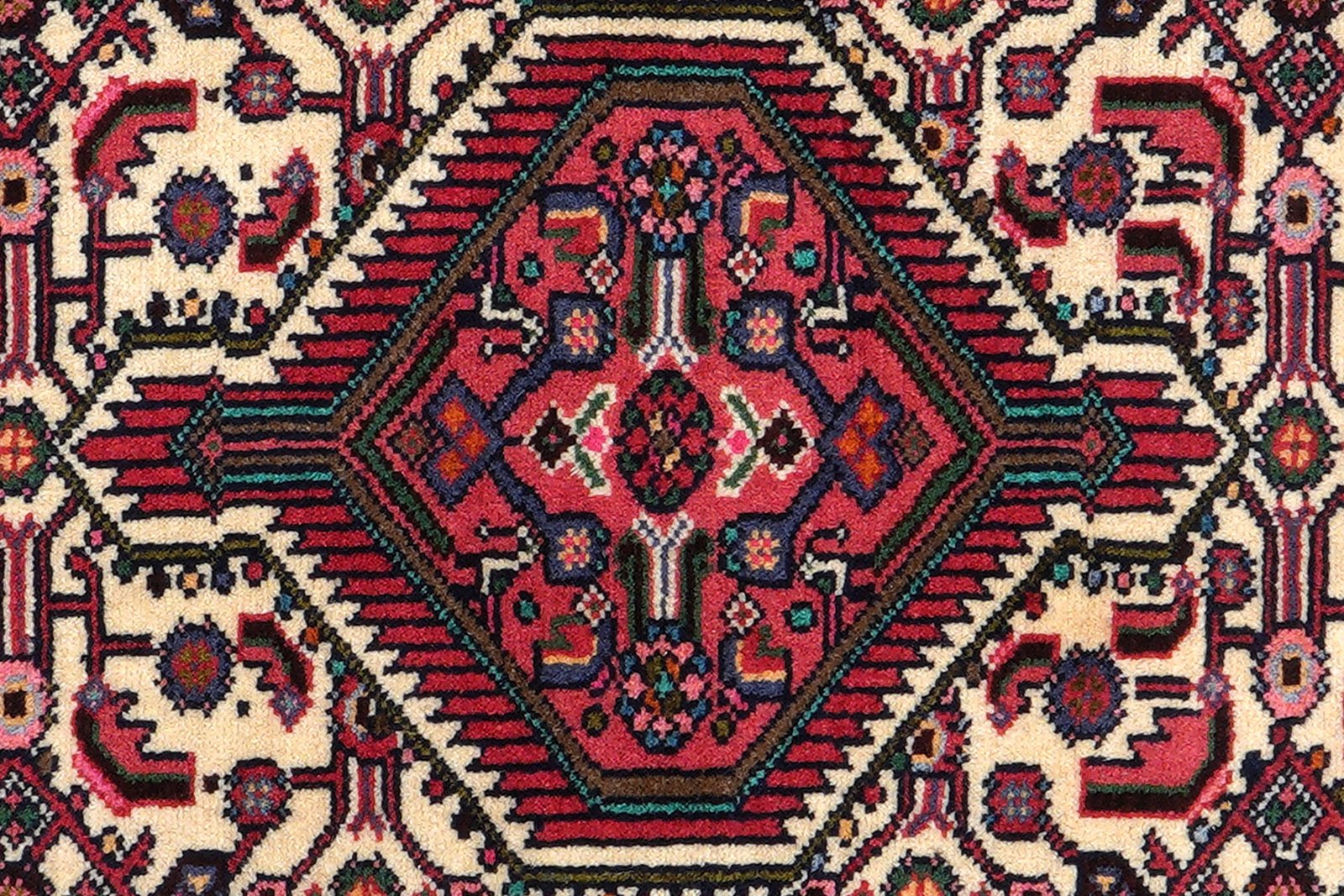 Assadabad — Hand-knotted, 79x128 cm, Beige, 100% Virgin Wool | View 6