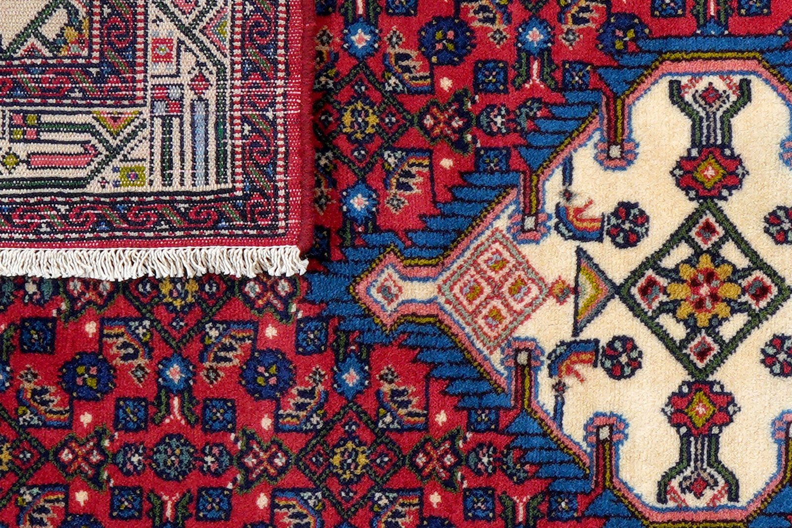 Assadabad — Hand-knotted, 107x154 cm, Red, 100% Virgin Wool | View 7