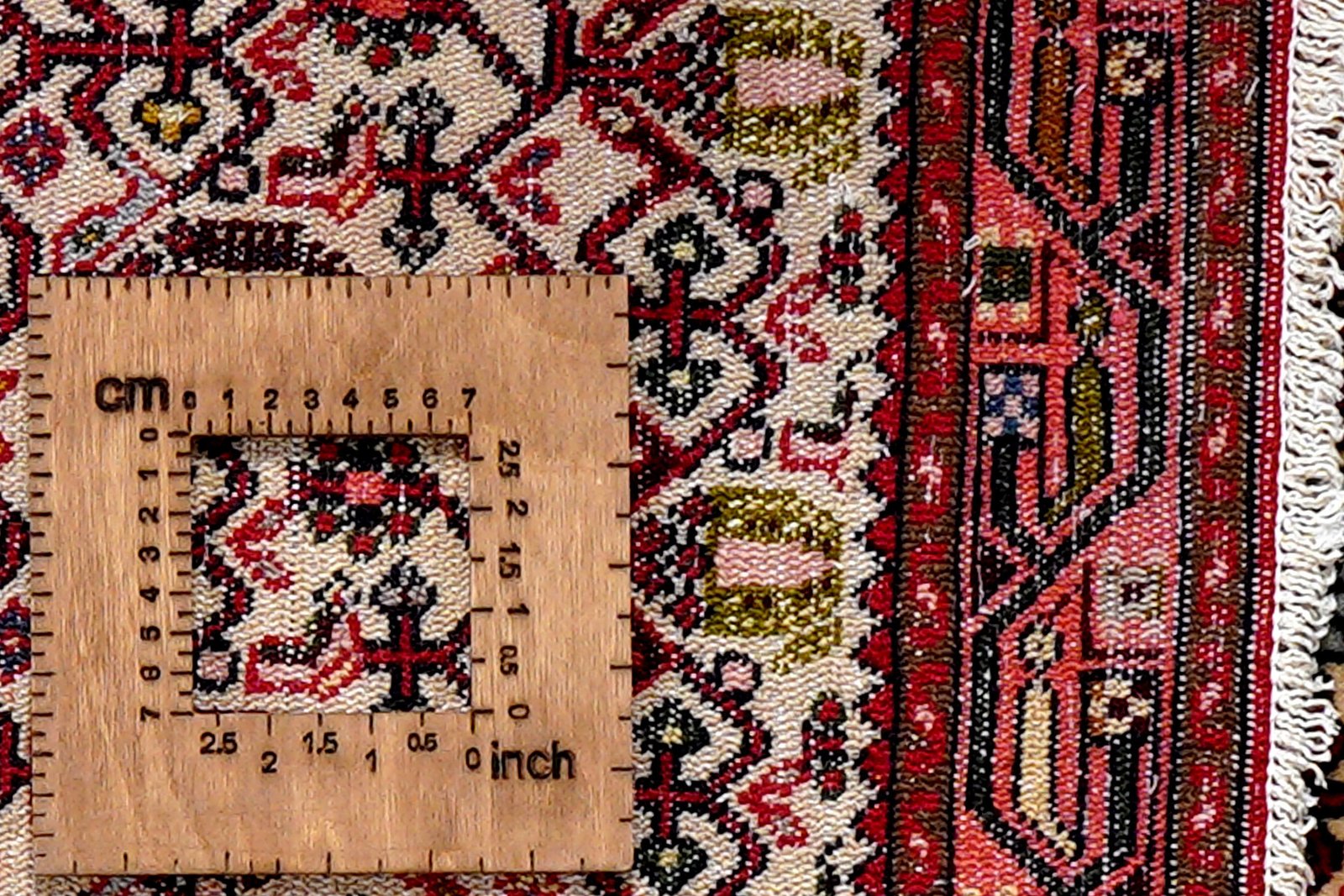 Assadabad — Hand-knotted, 81x190 cm, Beige, 100% Virgin Wool | View 8