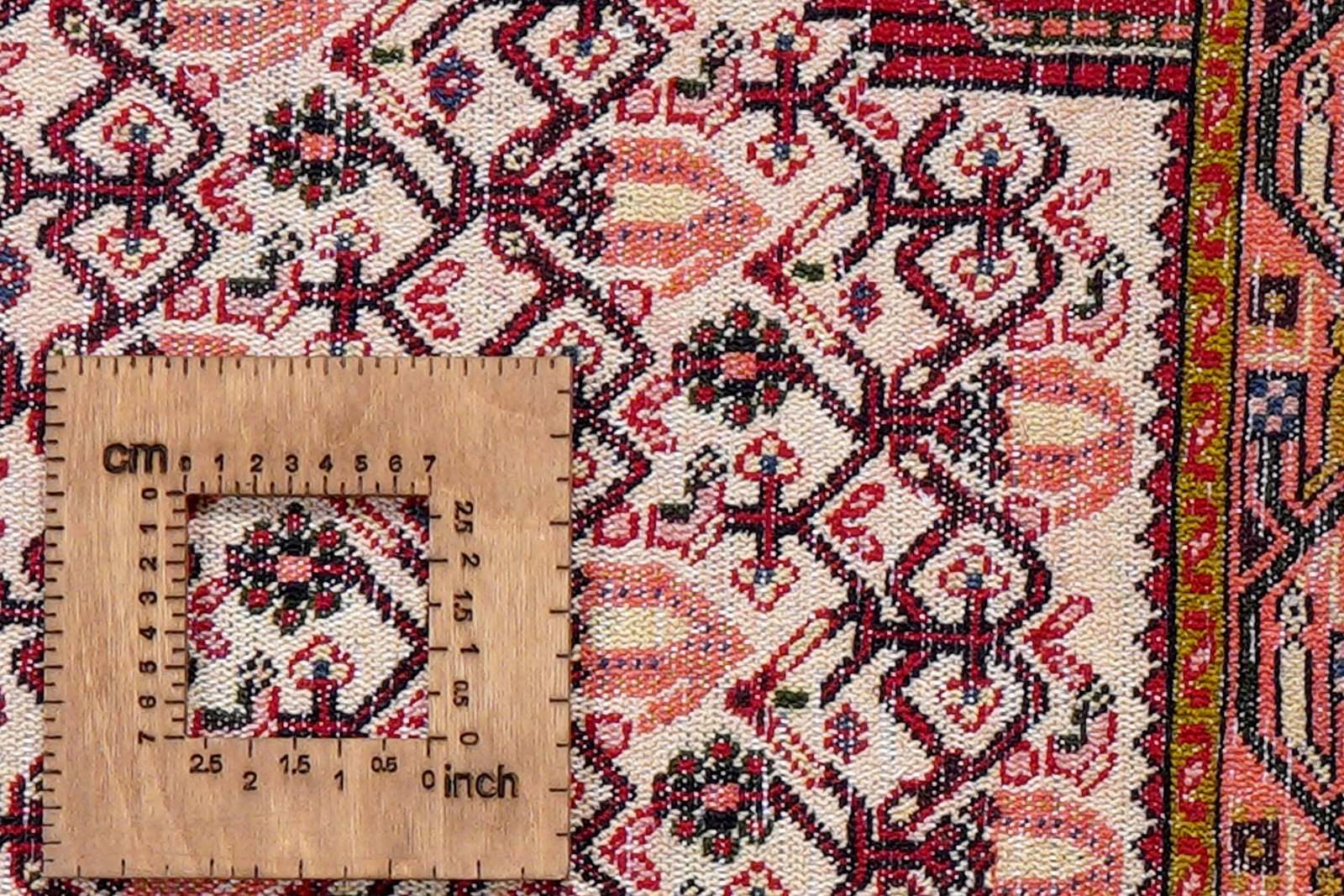 Assadabad — Hand-knotted, 81x195 cm, Multicolor, 100% Virgin Wool | View 8