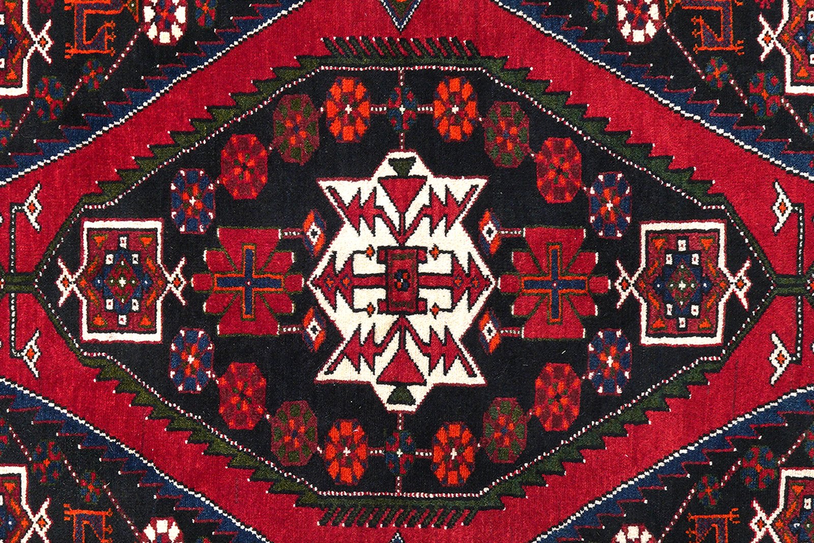 Shahsavan — Hand-knotted, 141x214 cm, Red, 100% Virgin Wool | View 6
