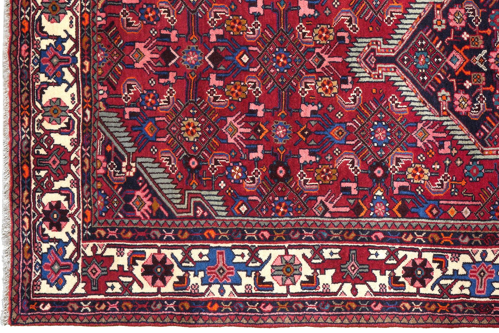 Assadabad — Hand-knotted, 136x245 cm, Red, 100% Virgin Wool | View 3