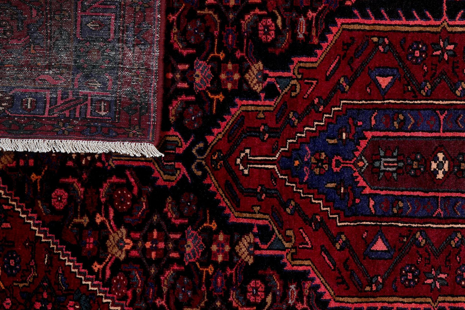 Kolyai — Hand-knotted, 162x284 cm, Black, 100% Virgin Wool | View 7