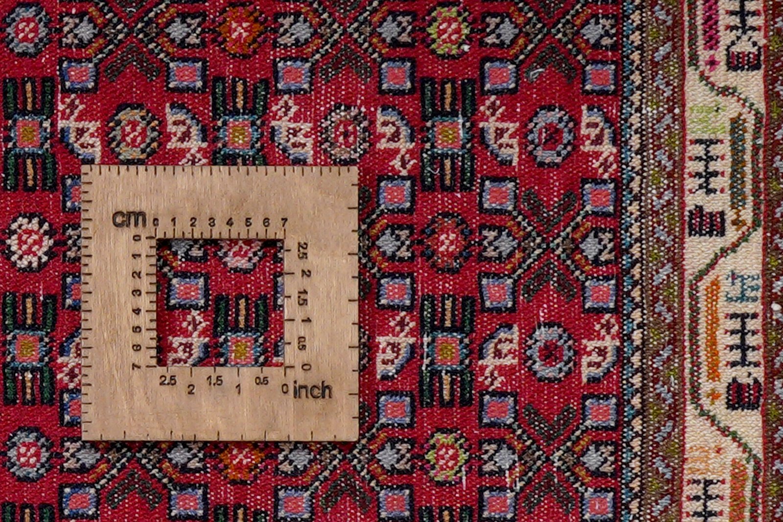 Assadabad — Hand-knotted, 84x205 cm, Red, 100% Virgin Wool | View 8