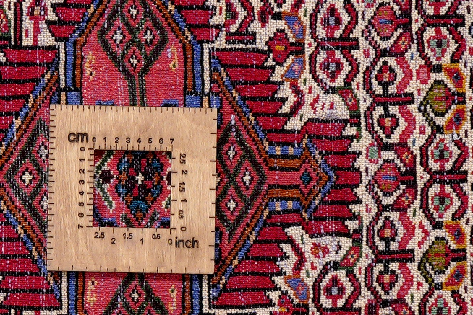 Assadabad — Hand-knotted, 80x116 cm, Beige, 100% Virgin Wool | View 8