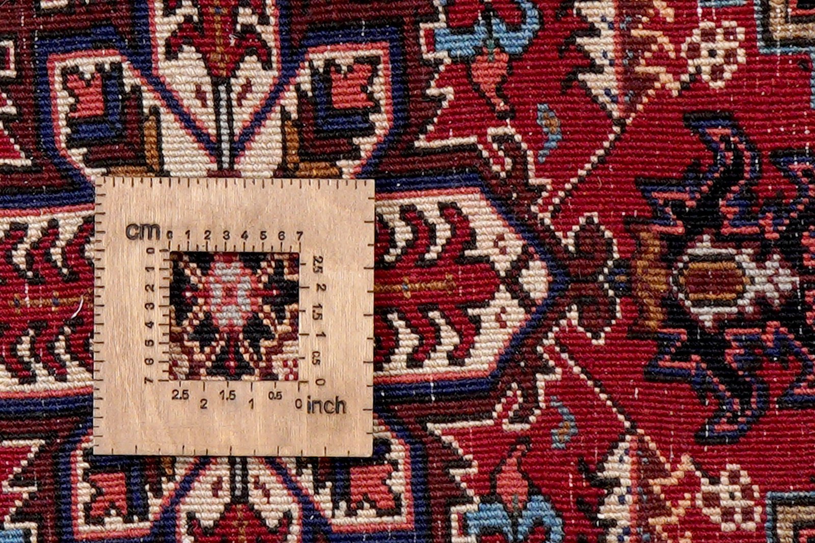 Mehrewan — Hand-knotted, 101x137 cm, Red, 100% Virgin Wool | View 8