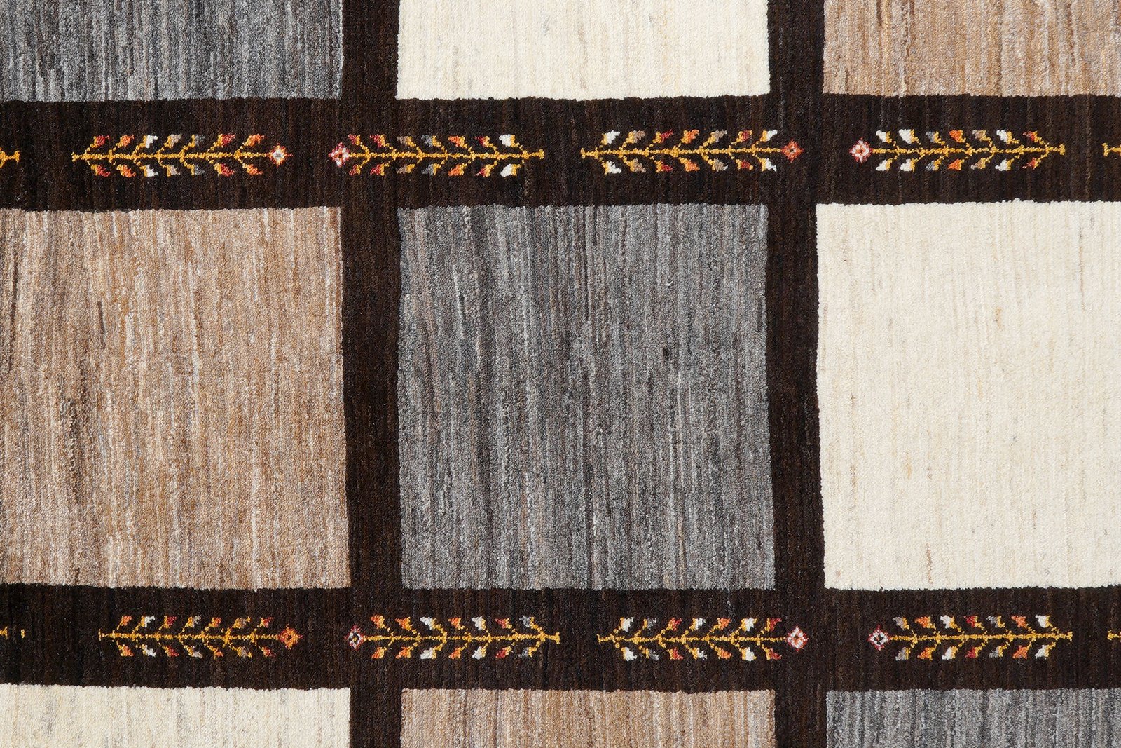 Rizbaf — Hand-knotted, 173x246 cm, Brown, 100% Virgin Wool | View 6