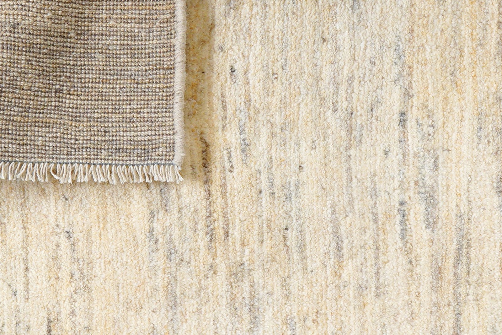 Gabbeh — Hand-knotted, 85x116 cm, Beige, 100% Virgin Wool | View 7