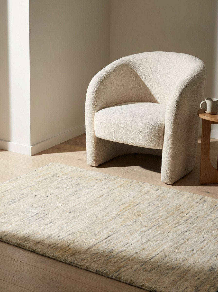 Gabbeh — Handgefertigt, 127x84 cm, Beige, 100% Virgin Wool | Detail view