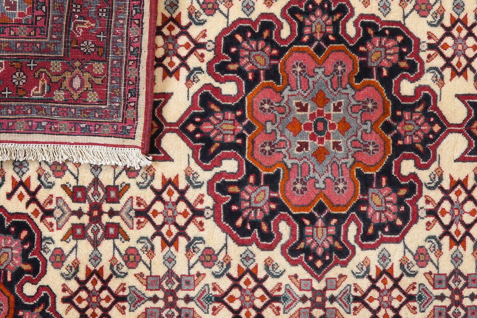 Bidjar Zandjan — Handgefertigt, 161x107 cm, Rot, 100% Virgin Wool | View 8