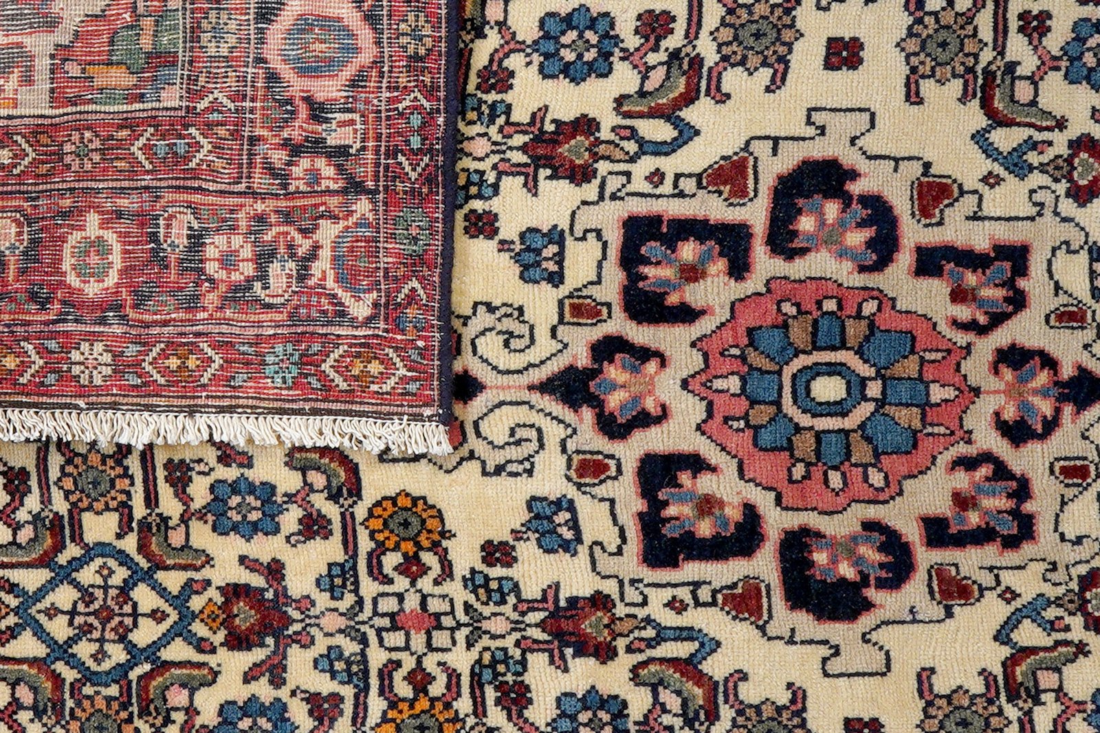 Heritage — Hand-knotted, 110x162 cm, Beige, 100% Virgin Wool | View 7