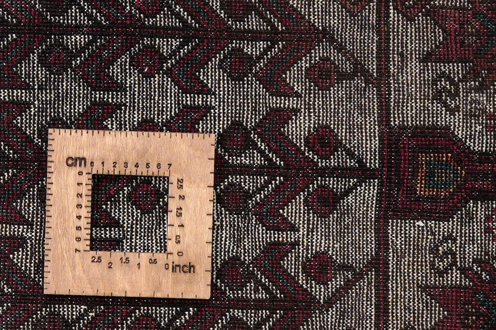 Heritage Hani — Hand-knotted, 100x185 cm, Brown, 100% Virgin Wool | View 8