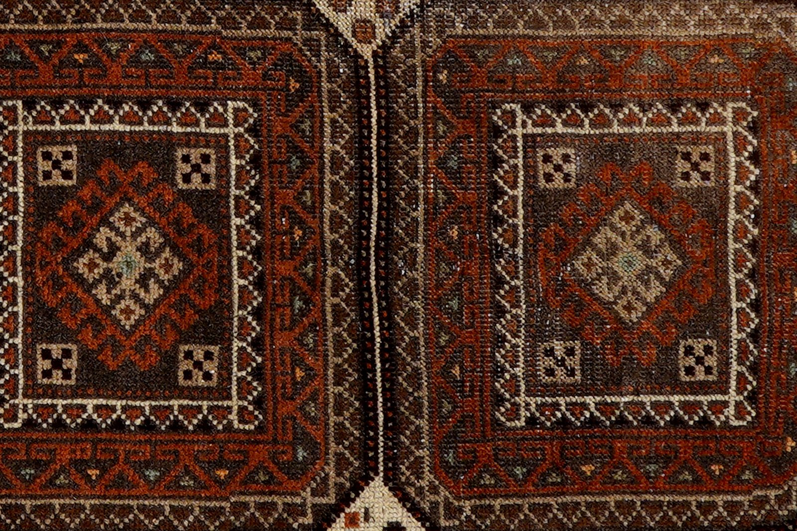 Heritage — Hand-knotted, 84x155 cm, Brown, 100% Virgin Wool | View 6