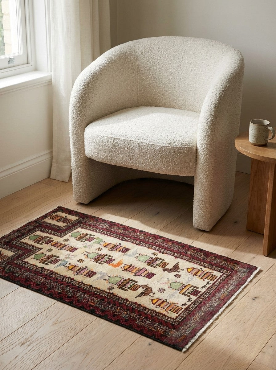 Heritage — Hand-knotted, 70x128 cm, Brown, 100% Virgin Wool | Detail view
