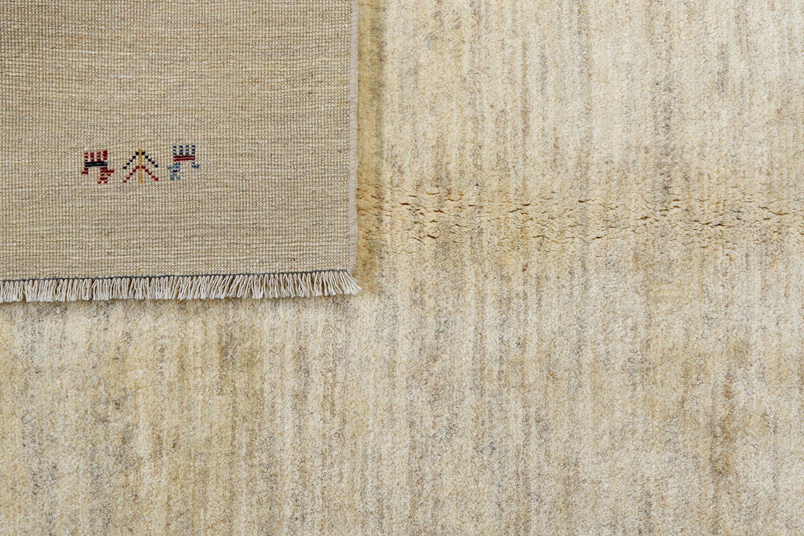 Gabbeh — Hand-knotted, 177x242 cm, Beige, 100% Virgin Wool | View 7