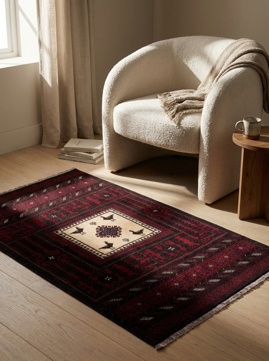 Belutch — Hand-knotted, 100x166 cm, Red, 100% Virgin Wool | Detail view