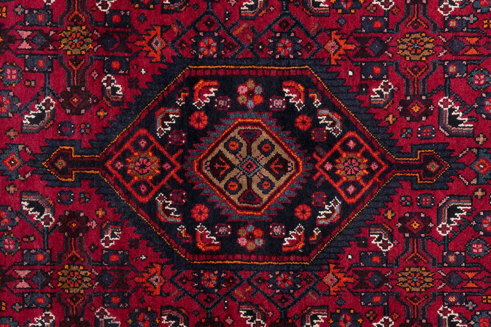 Assadabad — Hand-knotted, 127x221 cm, Red, 100% Virgin Wool | View 6