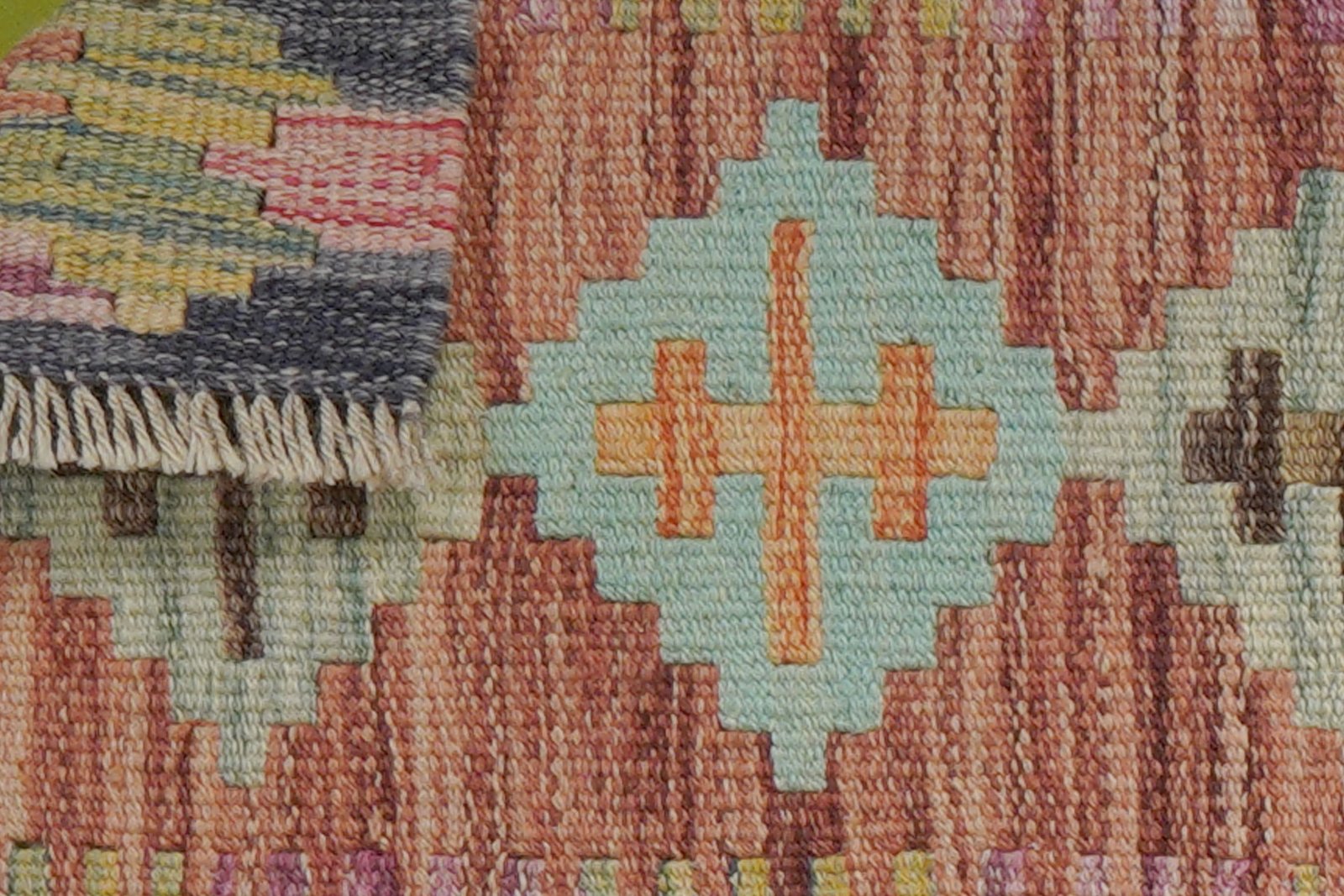 Kelim Gashgai — Handmade, 45x61 cm, Red, 100% Virgin Wool | View 6