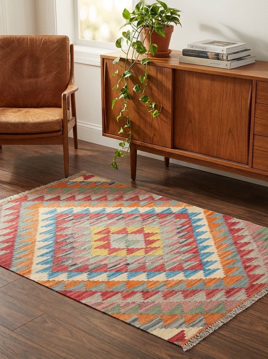 Kelim Gashgai — Handmade, 103x152 cm, Multicolor, 100% Virgin Wool | Back view