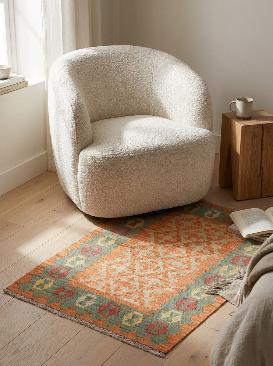Kelim Gashgai — Handmade, 105x162 cm, Beige, 100% Virgin Wool | Detail view