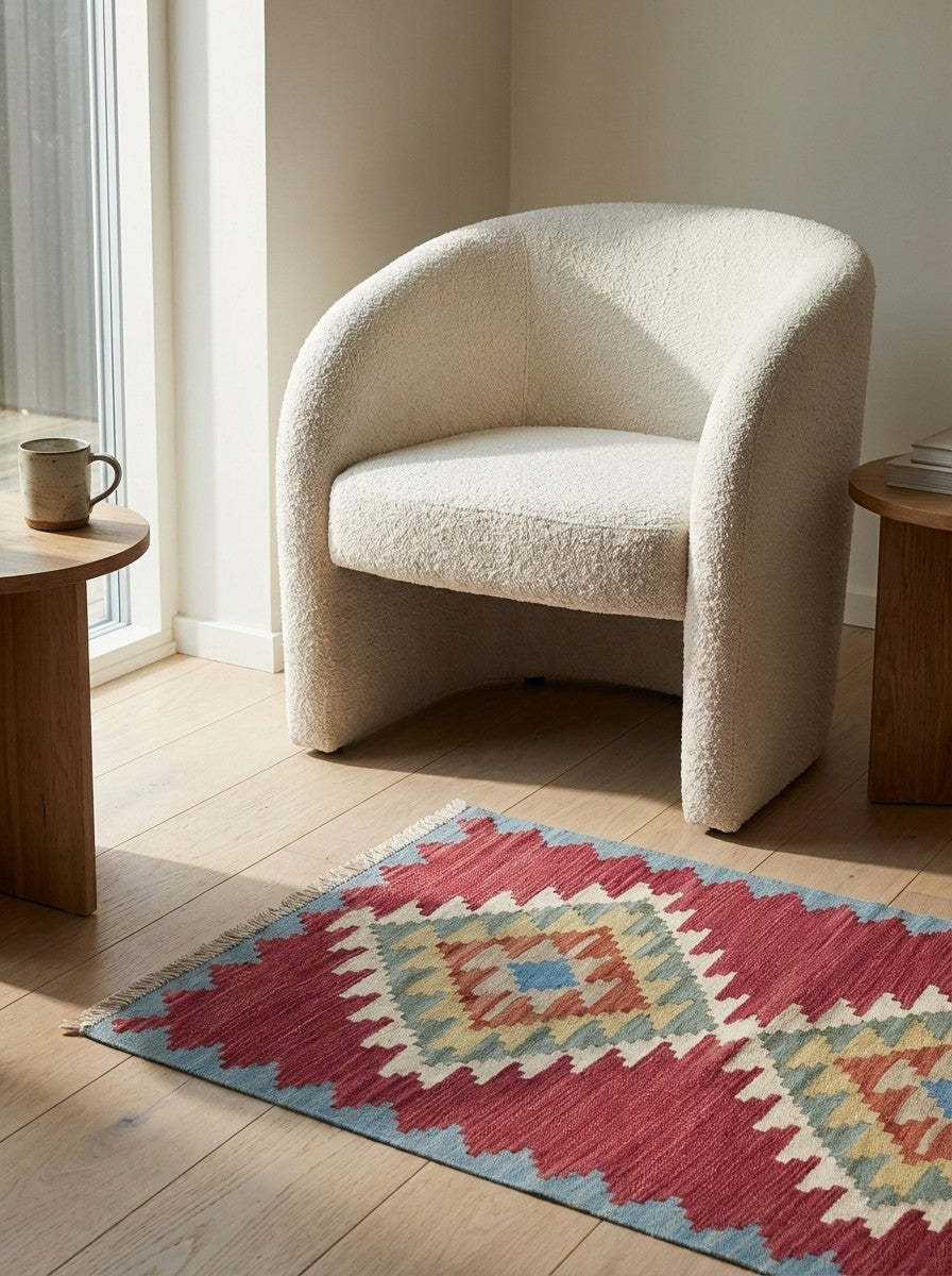 Kelim Gashgai — Handmade, 80x124 cm, Beige, 100% Virgin Wool | Detail view