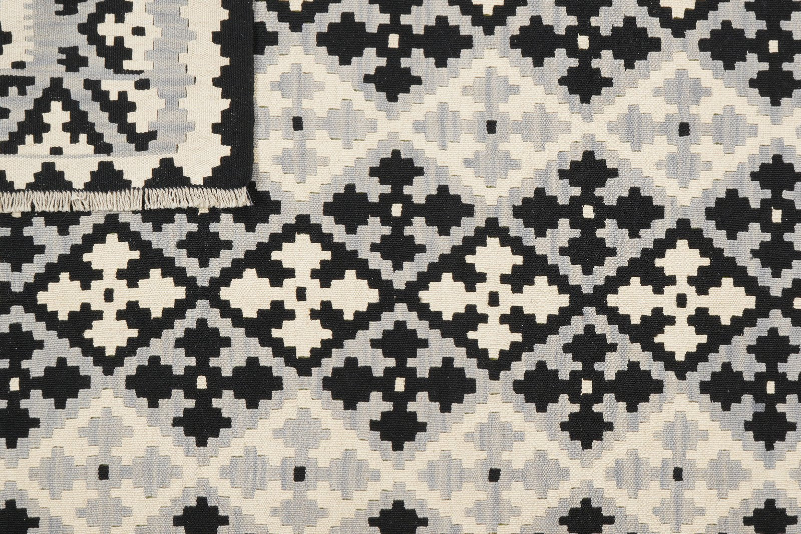 Kelim Gashgai — Handmade, 177x239 cm, Black, 100% Virgin Wool | View 6