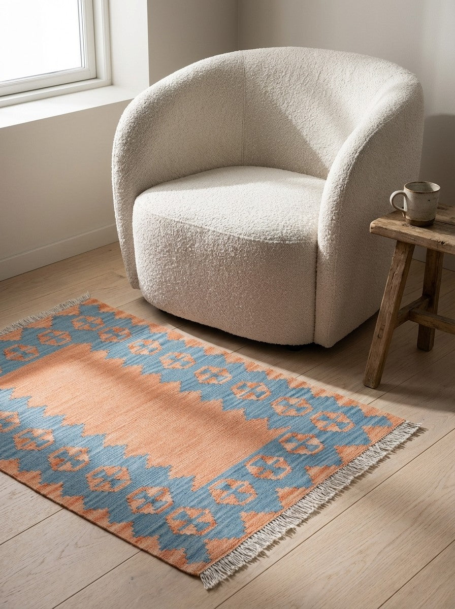 Kelim Gashgai — Handmade, 84x126 cm, Orange, 100% Virgin Wool | Detail view