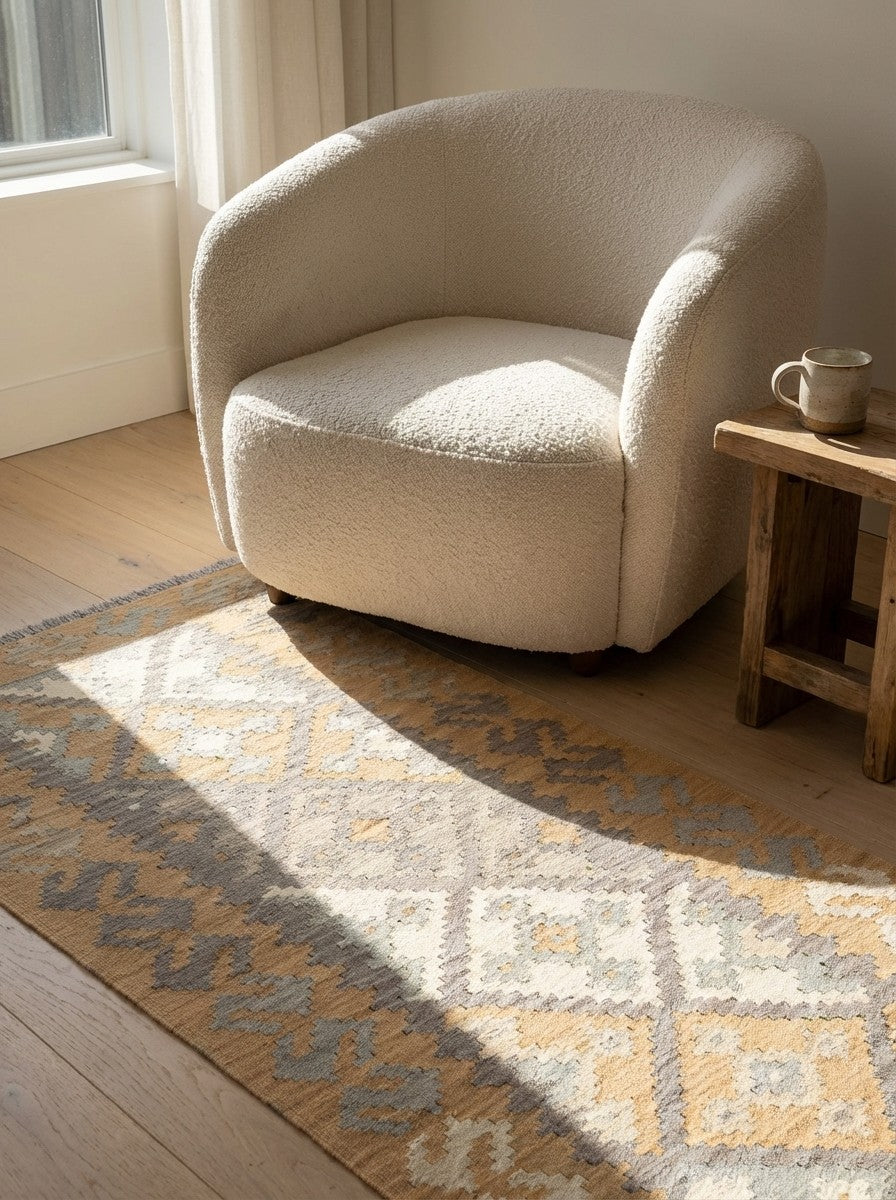 Kelim Gashgai — Handmade, 85x194 cm, Grey, 100% Virgin Wool | Detail view