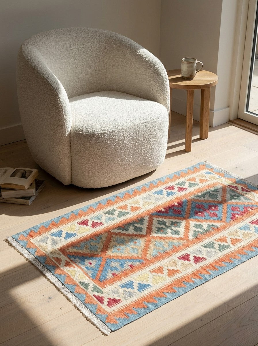 Kelim Gashgai — Handmade, 82x119 cm, Orange, 100% Virgin Wool | Detail view