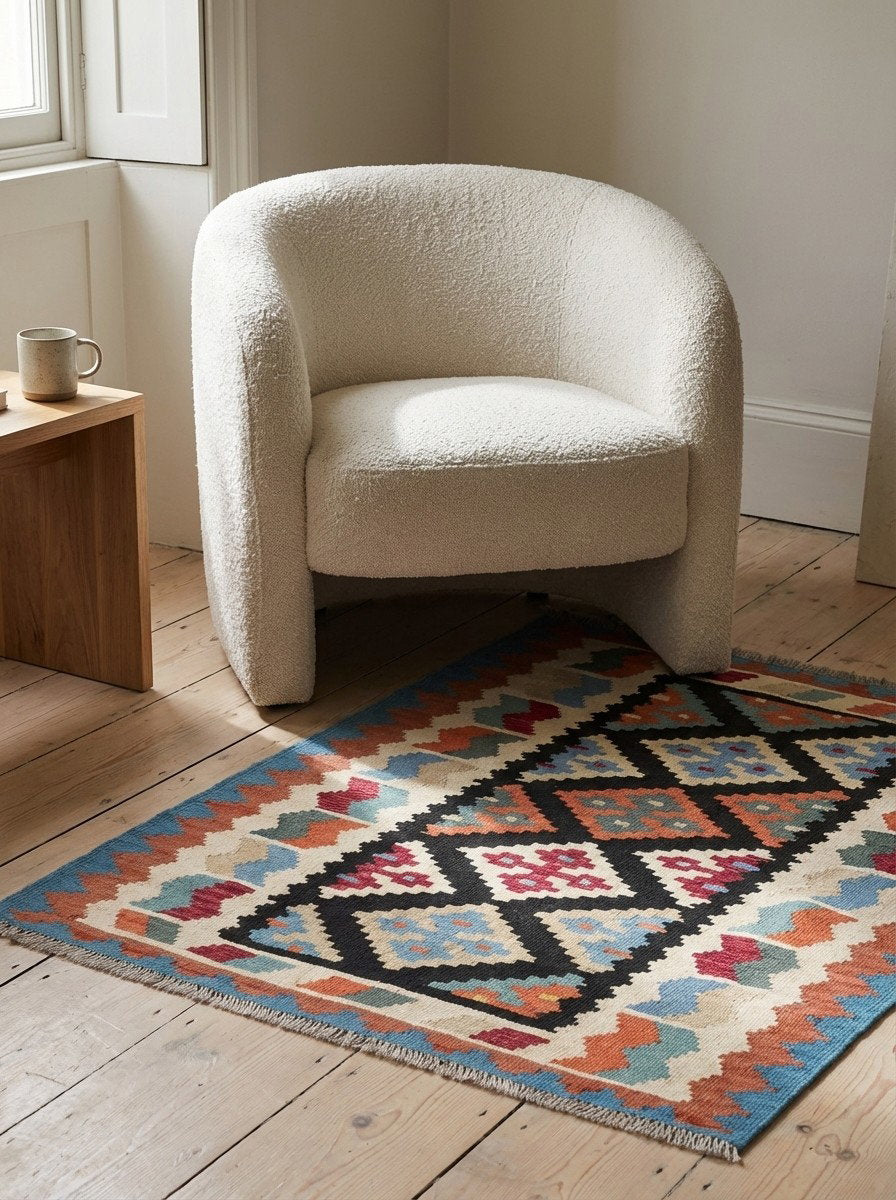 Kelim Gashgai — Handgefertigt, 147x108 cm, Beige, 100% Virgin Wool | Detail view