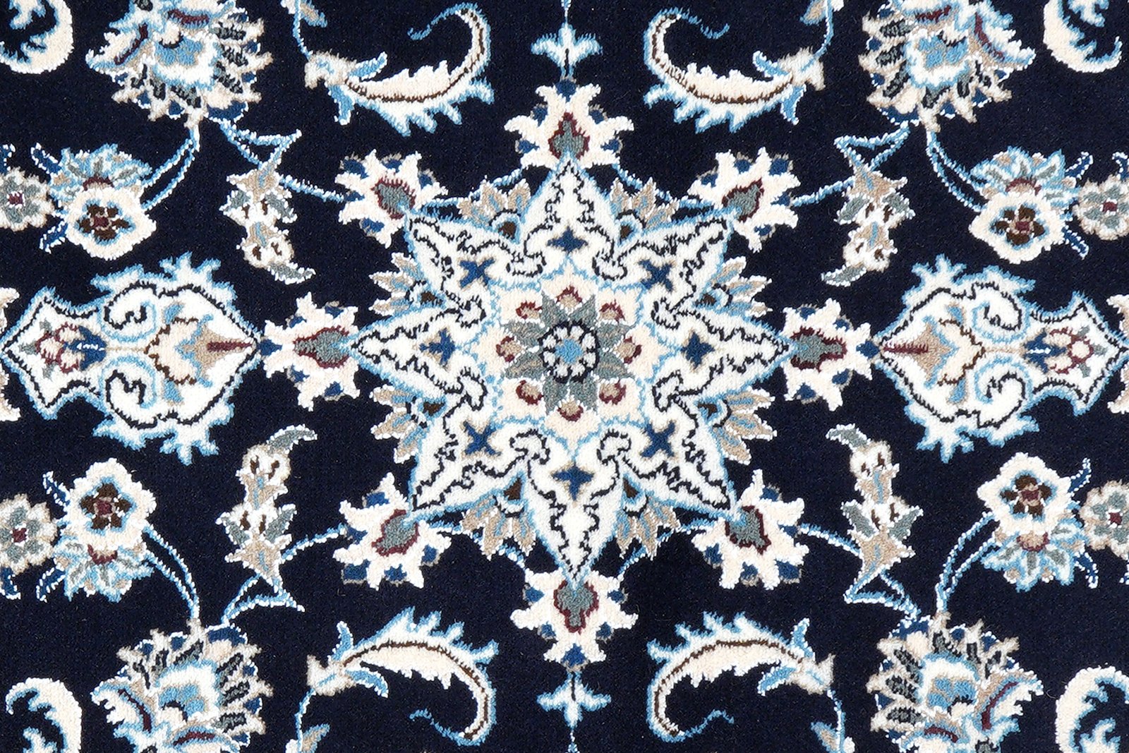 Nain 12La — Hand-knotted, 75x293 cm, Blue, 100% Virgin Wool | View 6