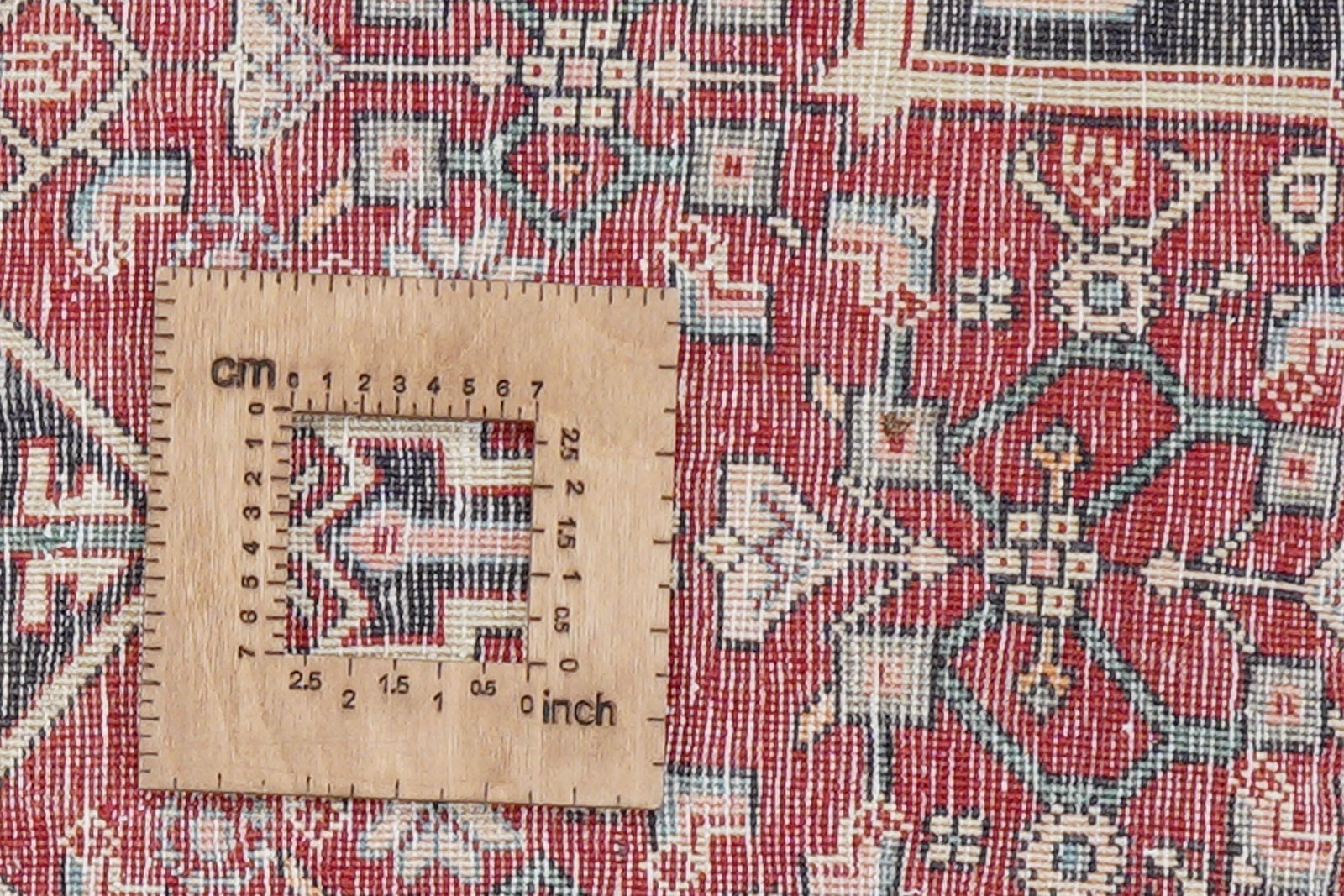 Heritage — Hand-knotted, 106x156 cm, Red, 100% Virgin Wool | View 8