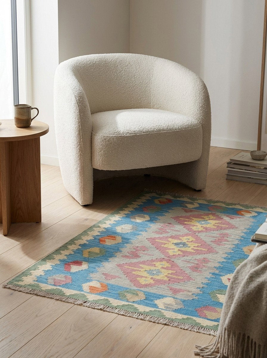 Kelim Gashgai — Handgefertigt, 148x101 cm, Blau, 100% Virgin Wool | Detail view